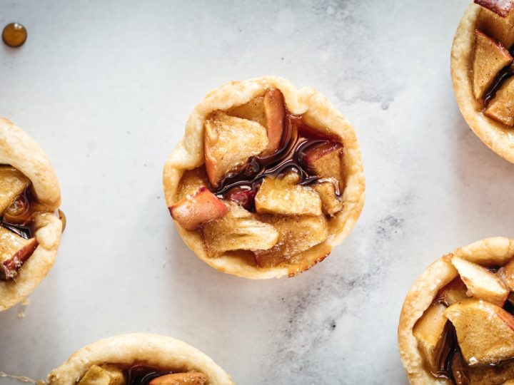 https://bakeorbreak.com/wp-content/uploads/2021/09/Caramel-Apple-Mini-Pies-13-720x540.jpg