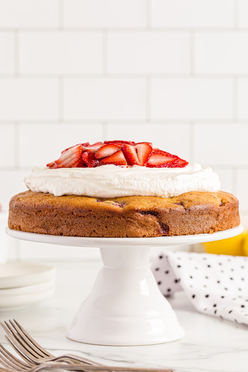 Lemon-Strawberry Shortcake on cake stand