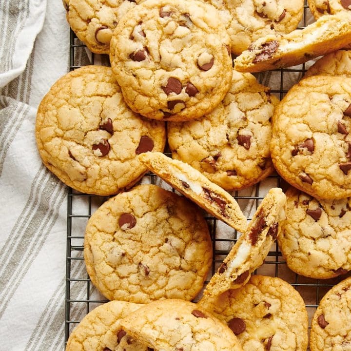 Cheesecake Stuffed Chocolate Chip Cookies - Cookies and Cups