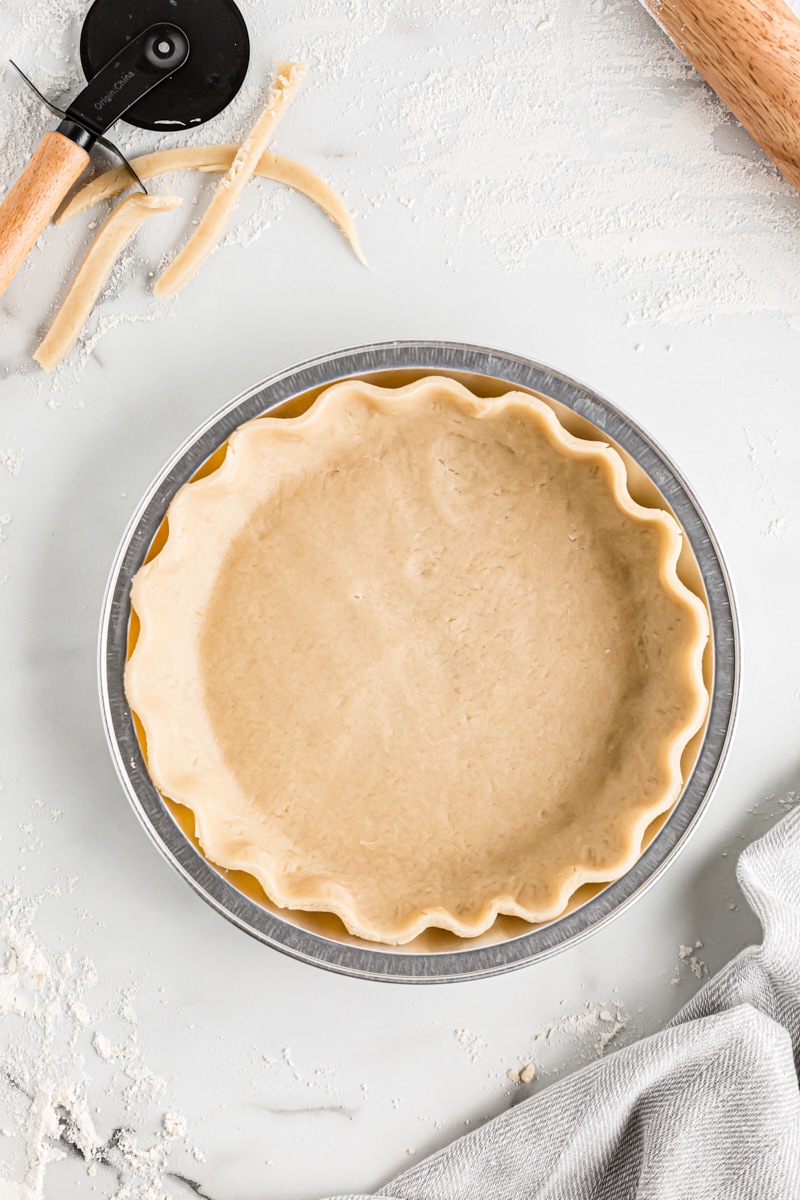 Pie crust in pie plate