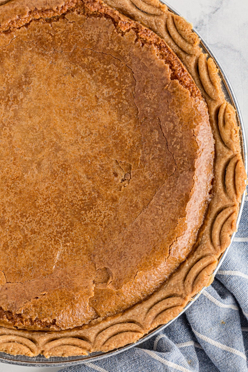 Overhead view of chess pie in pan