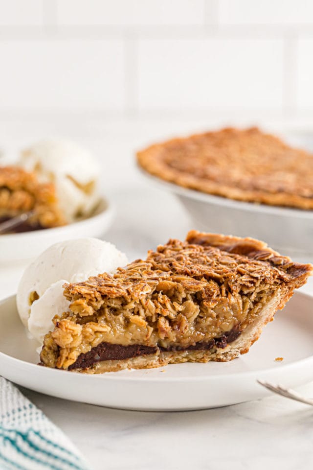 Black Bottom Oatmeal Pie Bake or Break