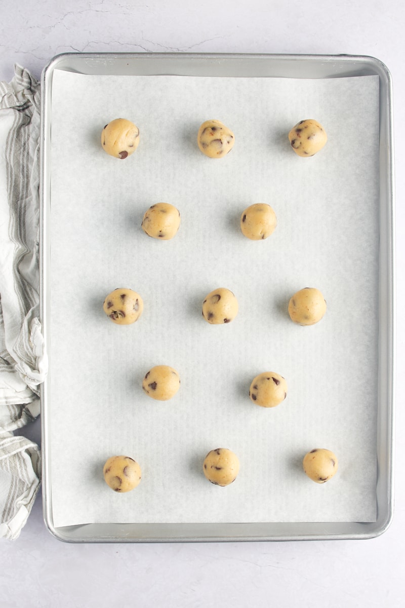 https://bakeorbreak.com/wp-content/uploads/2022/09/brown_butter_chocolate_chip_cookies3972.jpg