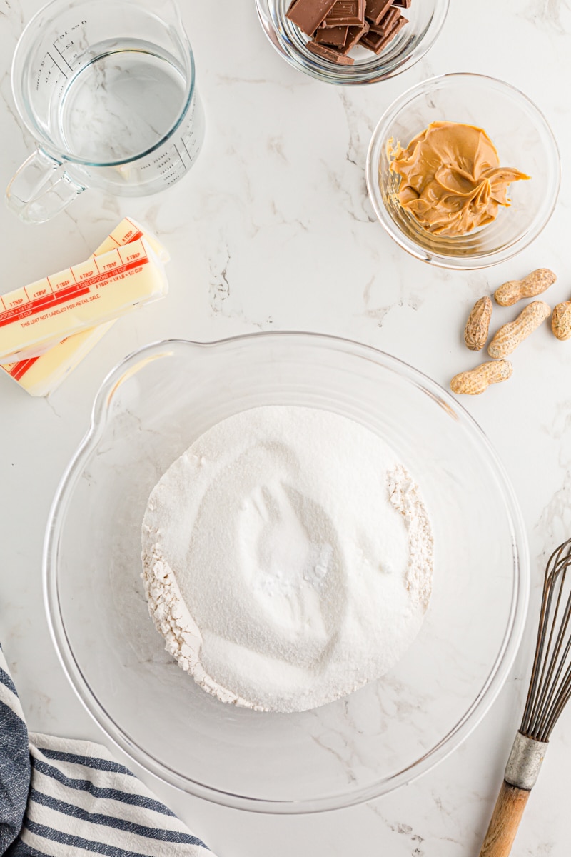 combing dry ingredients in a glass bowl