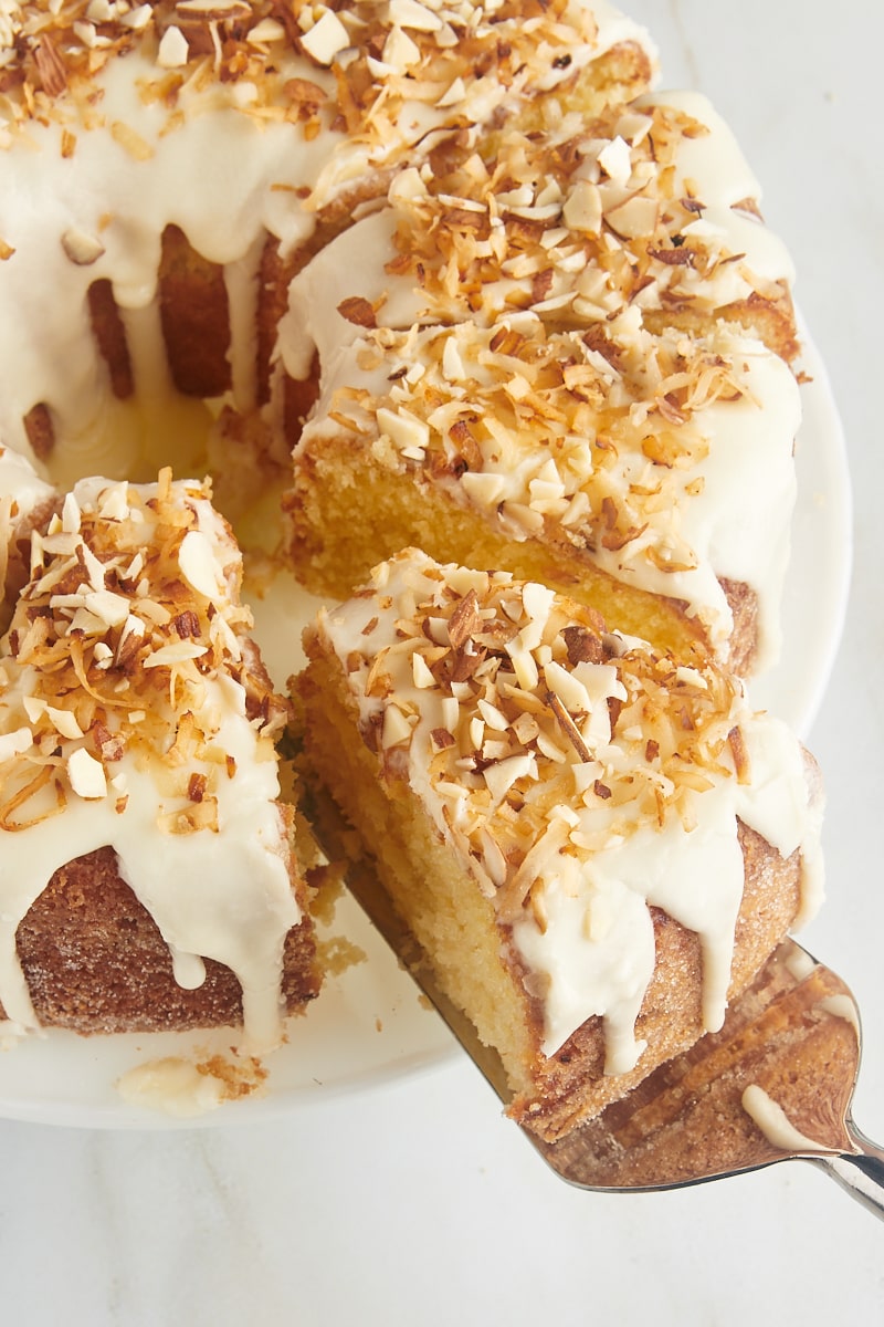 Greedy Girl : Louisiana crunch cake..Coconut cake at its best