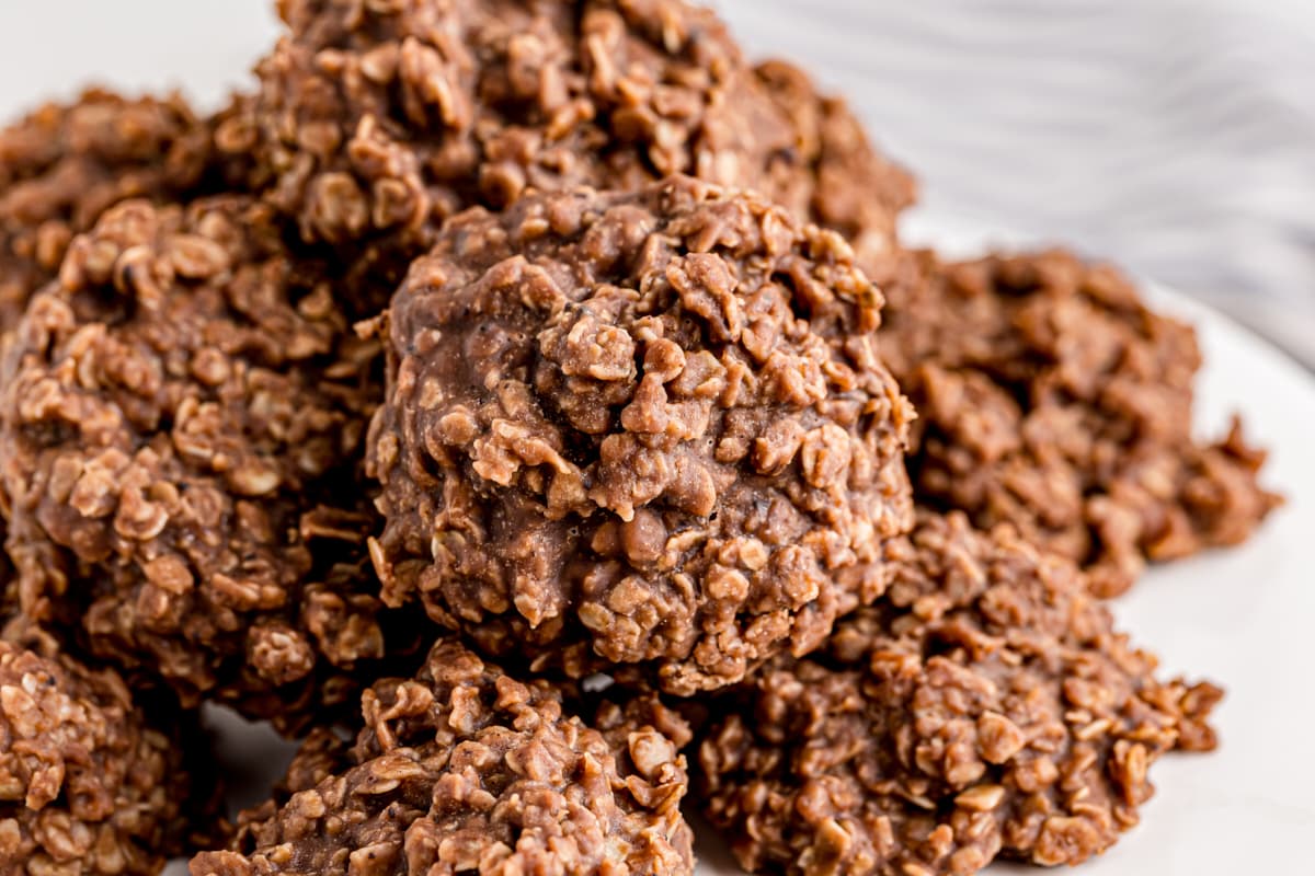 2-Minute Decadent Dark Chocolate Oatmeal