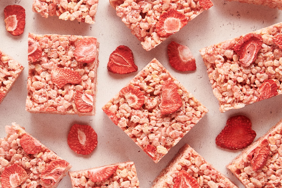 Strawberry Rice Crispy Treats Simple, Sweet & Fun! Bake or Break