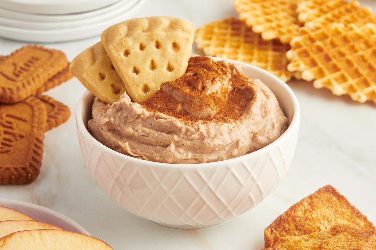 Creamy Snickerdoodle Dip (Fun Dessert Idea for a Party!)