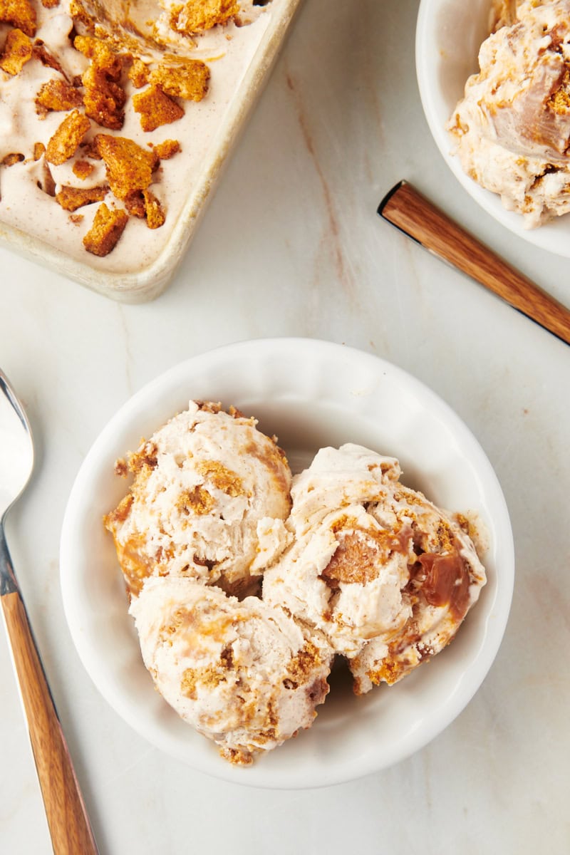 Overhead view of no-churn churro ice cream in bowl