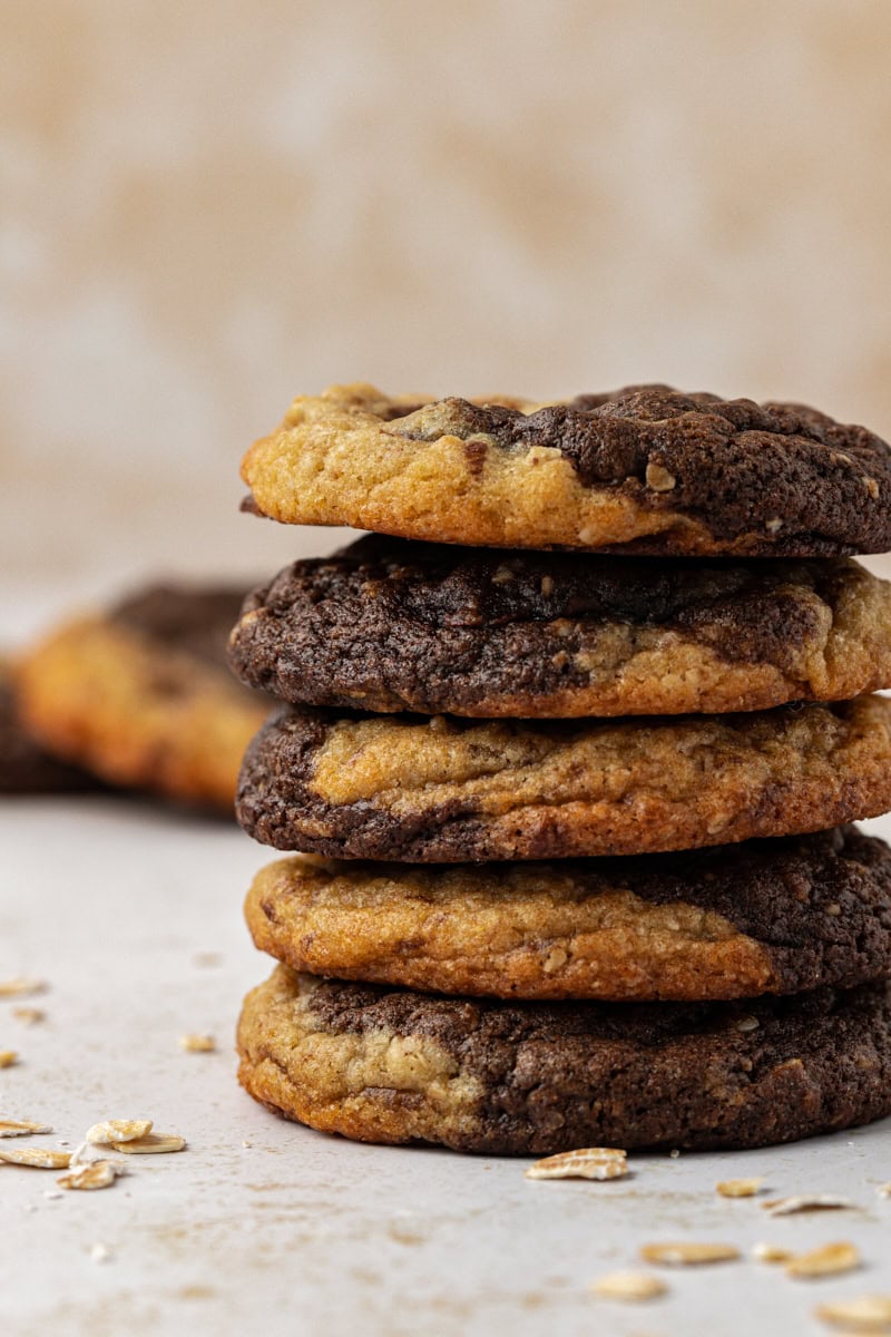 a stack of five marbled chocolate chip cookies