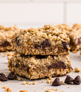 stack of two caramel oatmeal bars