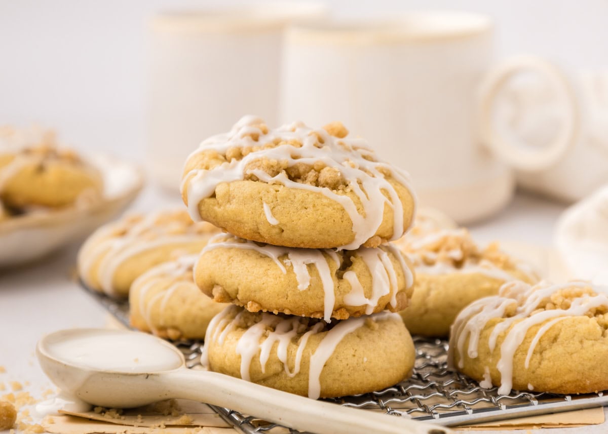 Irresistible Coffee Cake Cookies with Streusel Filling - Bake or Break