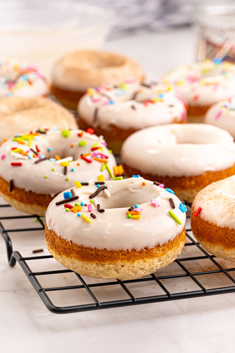 baked doughnuts on a wire rack