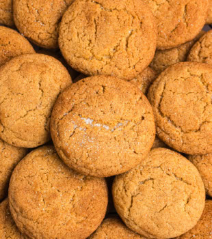 overhead close-up view of tightly arranged apple butter snickerdoodles