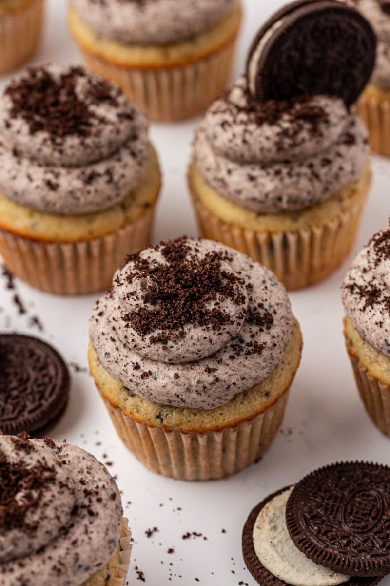 cookies and cream cupcakes made with vanilla cake and Oreo buttercream
