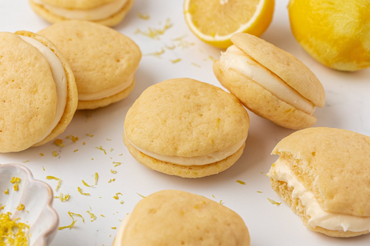 Lemon Whoopie Pies (Soft, Cake-Like Sandwich Cookies)