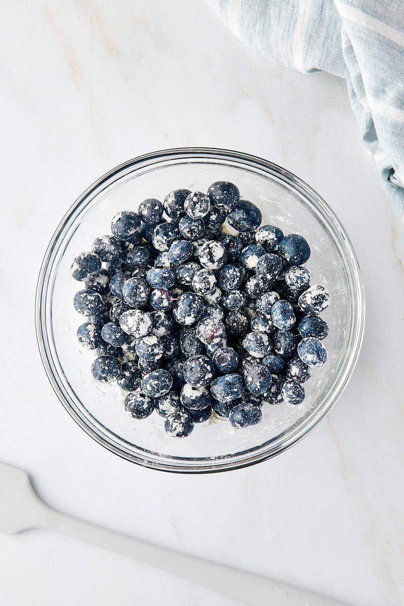 fresh blueberries tossed with flour