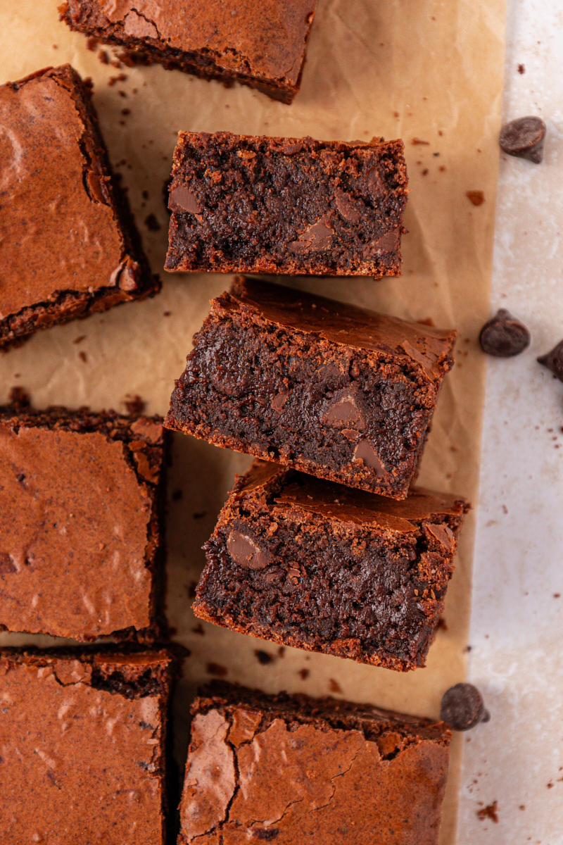 overhead view of brown butter brownies turned on their sides to show the fudgy texture