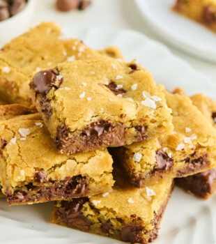 chocolate chunk blondies filled with two kinds of chocolate and topped with flaky salt